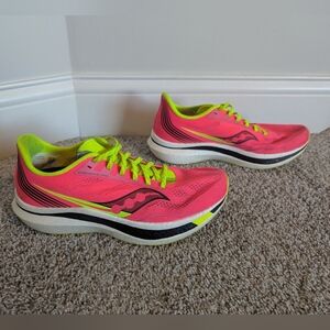 Saucony Endorphin Pro ViZi Pink Running Shoes sz 10